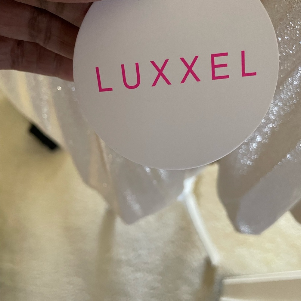 Luxxel Champagne Shimmer Bubble Dress NWT - Picture 4 of 15